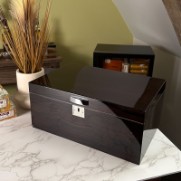 Prestige Princeton Ebony Humidor - 130 Cigar Capacity